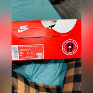 W Nike shoes court visión alta ltr